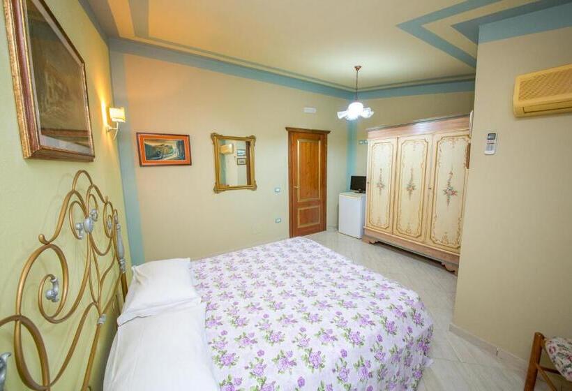 חדר סטנדרט עם מרפסת, San Saena