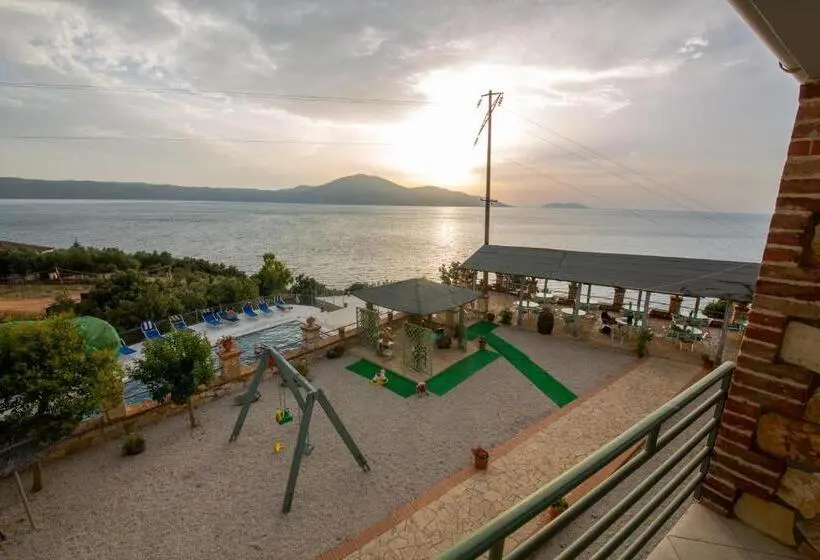 Triple Room Sea View, San Saena