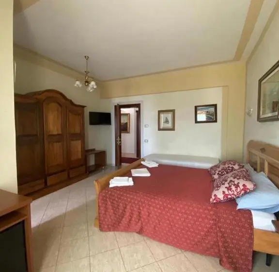 Triple Room Sea View, San Saena