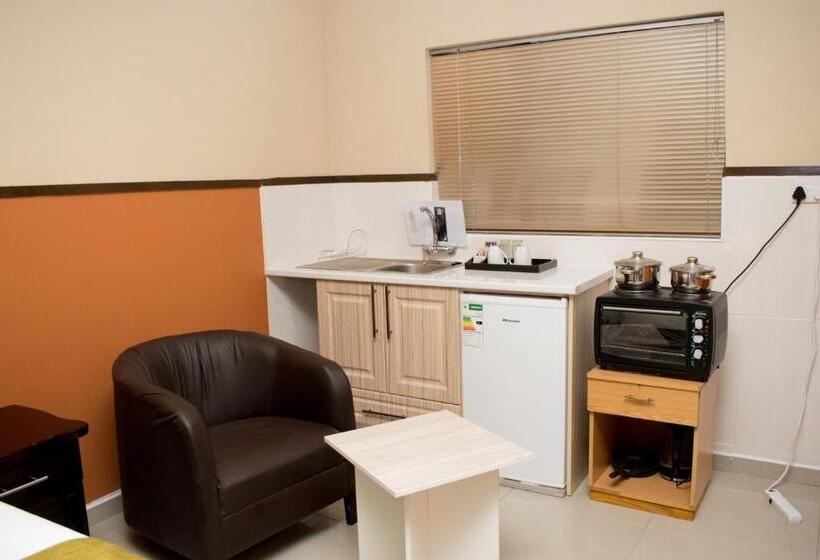 سوییت لوکس, River View Villa Self Catering