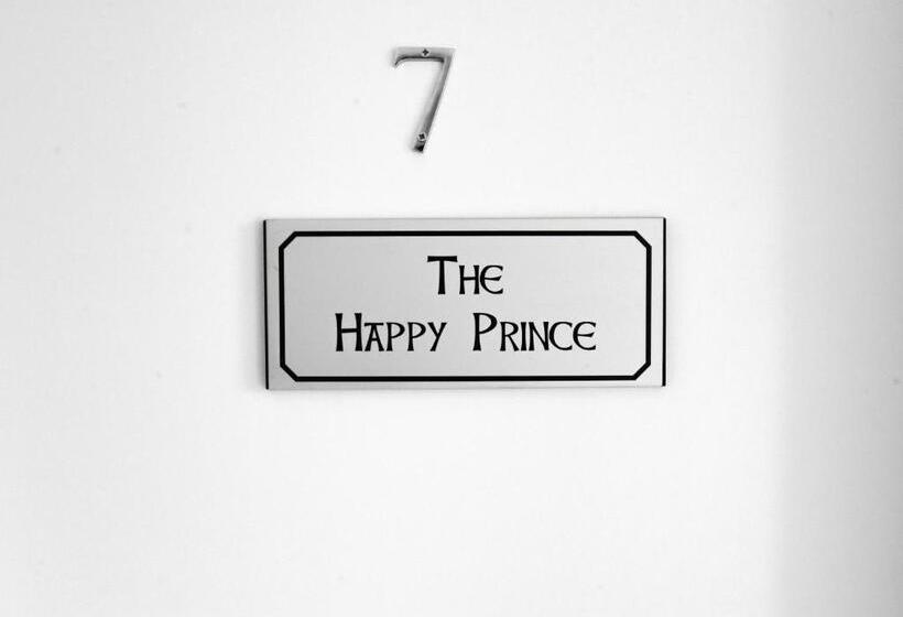 חדר דלוקס, The Strand Hotel, The Former Residence Of Oscar Wilde