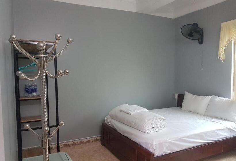 اتاق خانوادگی, Luna S House Hostel