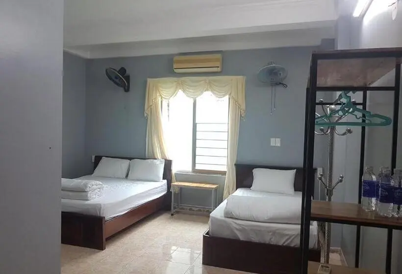 اتاق خانوادگی, Luna S House Hostel