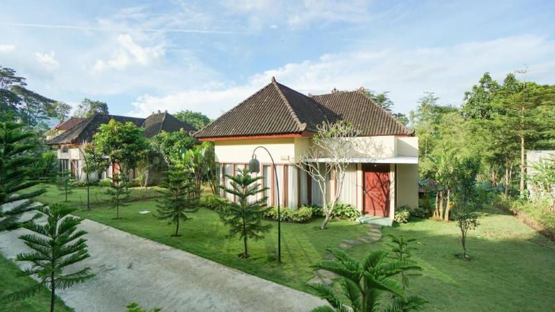 ツーベッドルーム　ヴィラ, Shanaya Resort Malang