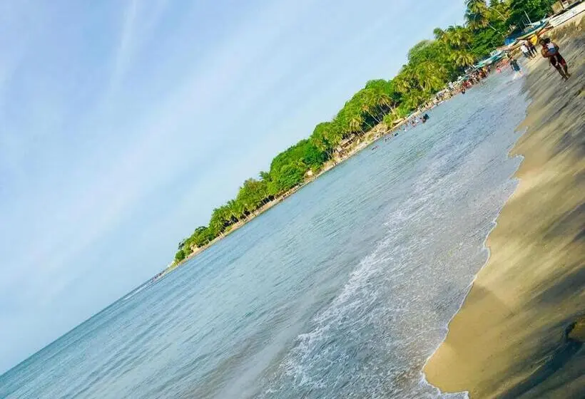 エコノミールーム, Shashini Beach Resort