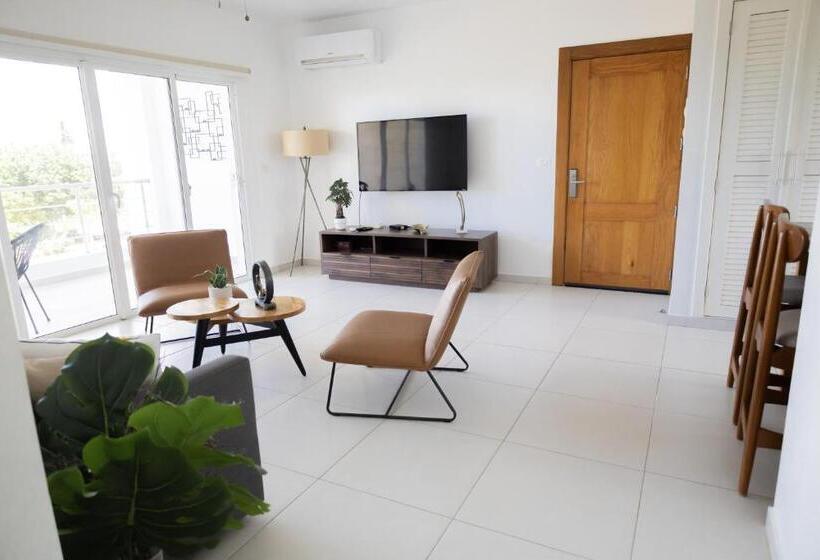 آپارتمان 1 خوابه با بالکن, Ka Romana Residences