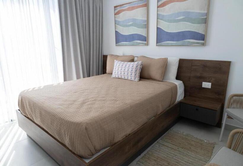 خانه 4 خوابه, Ka Romana Residences