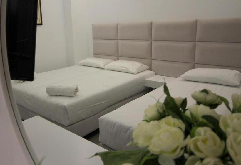 Camera Tripla Deluxe, Edina by Hp Hotel