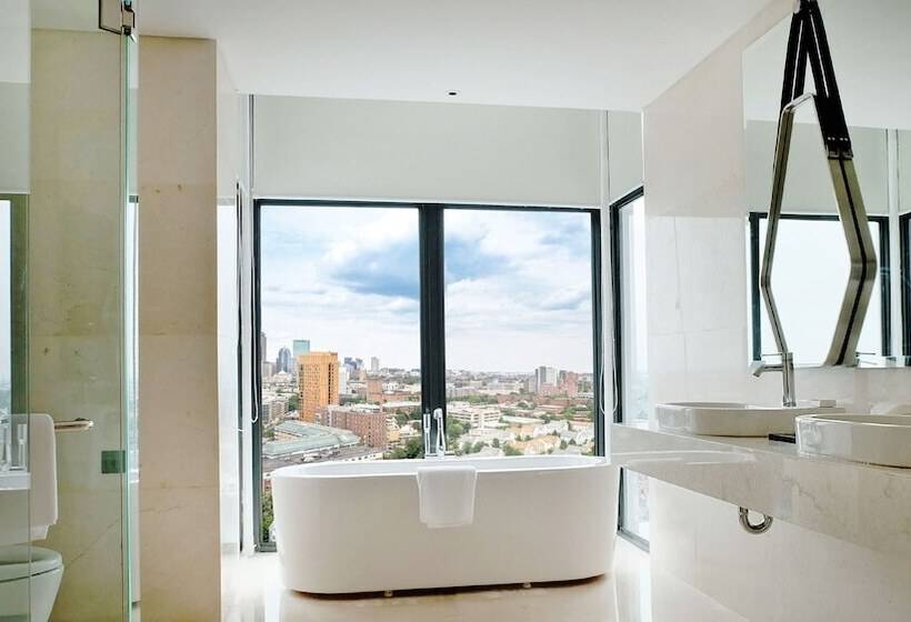 Royal Suite, Goodrich Suites, Jakarta