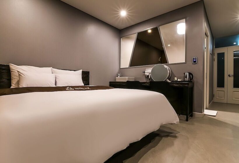 Quarto Deluxe, Gongju Maru