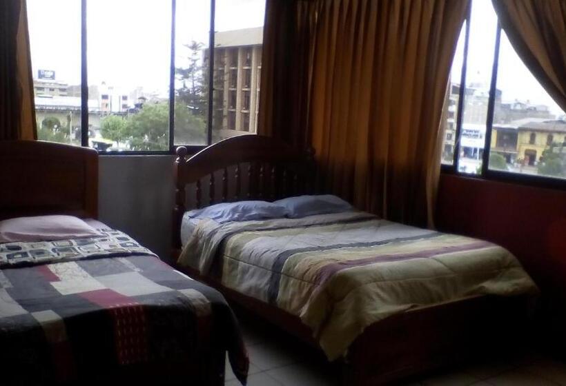 اتاق اکونومی, Hospedaje Centro