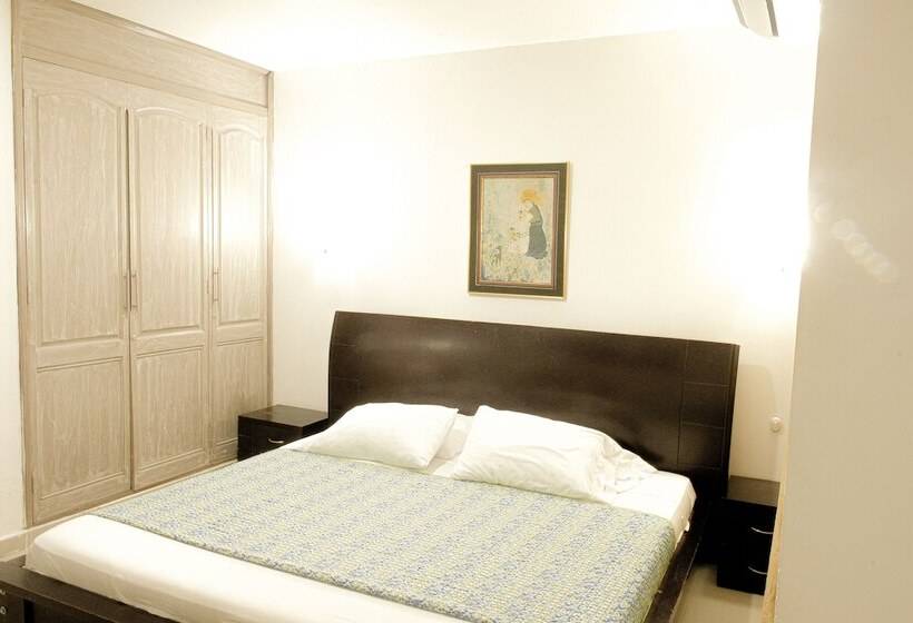 סוויטה, Yivinaca