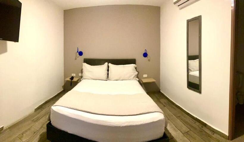 חדר סטנדרט, Yivinaca