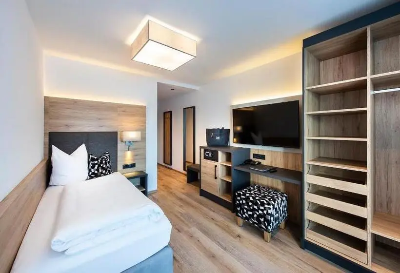 Standard Yhden Hengen Huone Parveke, Modern Mountain