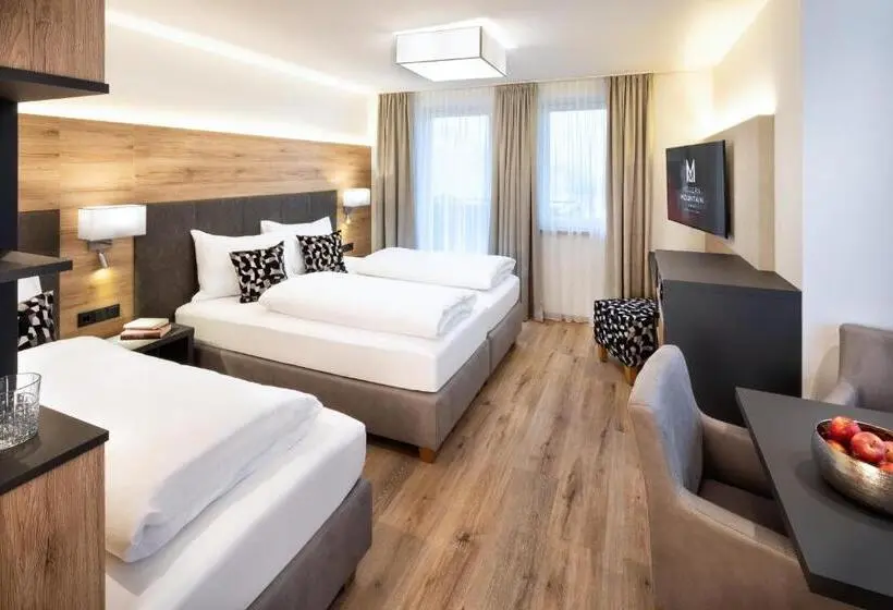 Standard Kolmen Hengen Huone Parveke, Modern Mountain