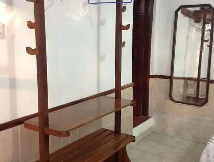 اتاق کلاسیک سه تخته, Oriental