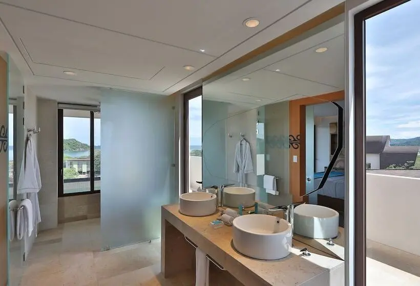 キングサイズベッドのスイートルーム, W Costa Rica Resort Playa Conchal