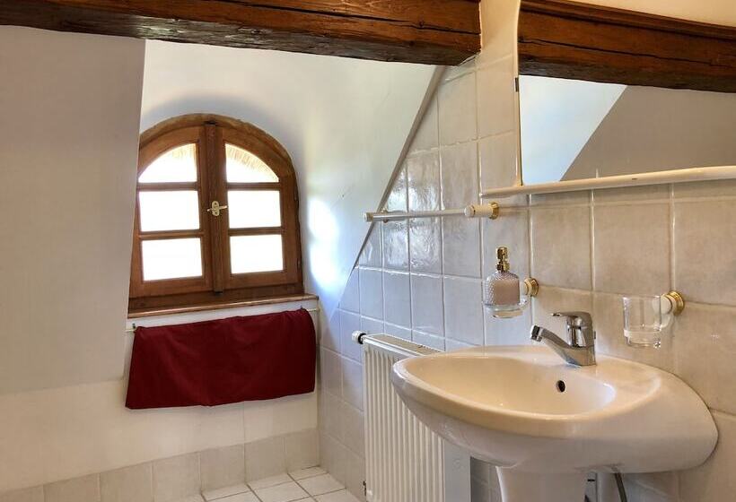 ダブルベッドスタンダードルーム, The Houses Of History  Anno 1830