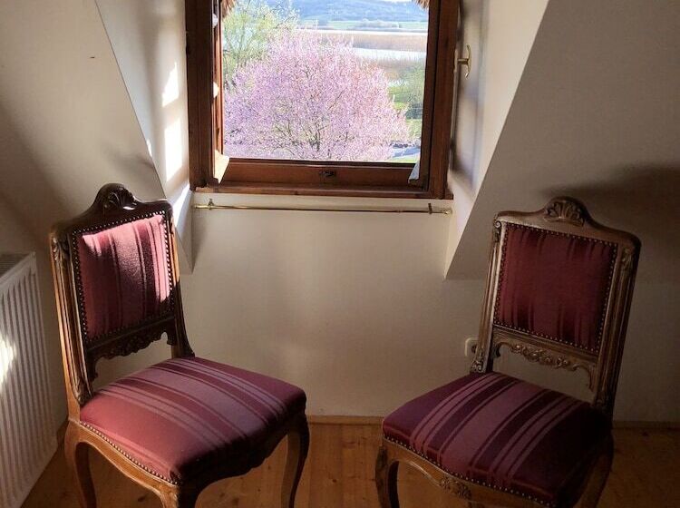 ダブルベッドスタンダードルーム, The Houses Of History  Anno 1830