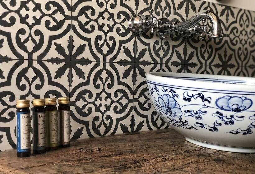 １ベッドルームのスーペリアアパートメント, The Houses Of History  Anno 1830