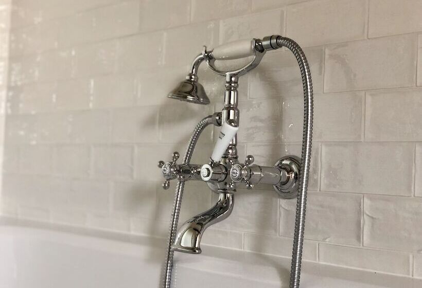 １ベッドルームのスーペリアアパートメント, The Houses Of History  Anno 1830