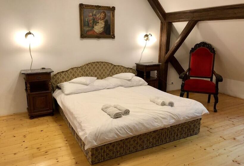 ガーデンビューファミリールーム, The Houses Of History  Anno 1830