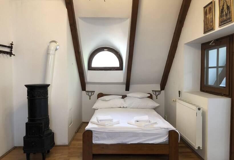 ダブルベッドスタンダードルーム, The Houses Of History  Anno 1830