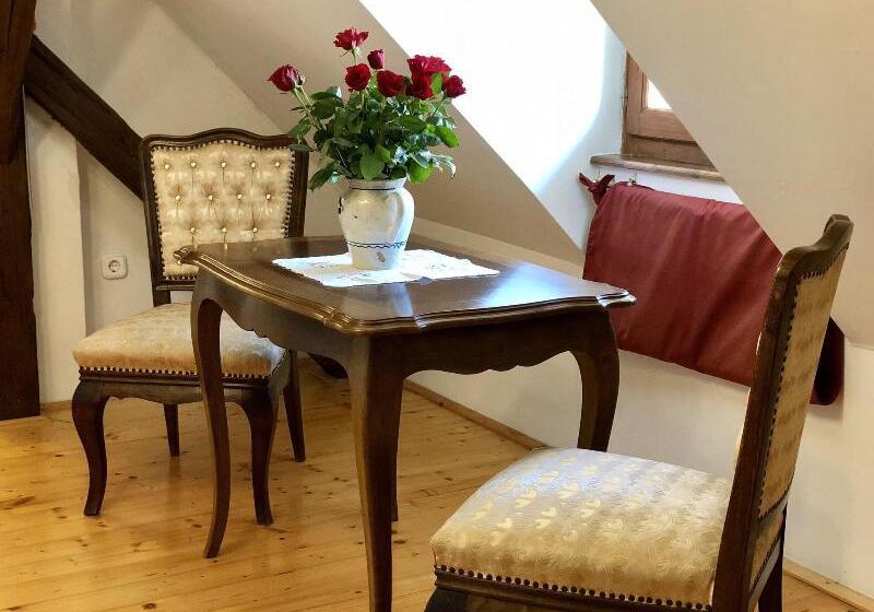 １ベッドルームのスーペリアアパートメント, The Houses Of History  Anno 1830