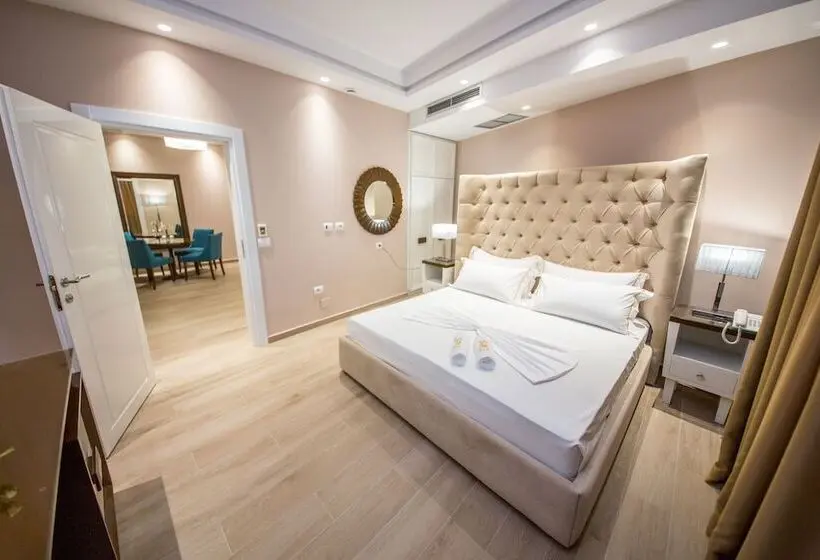 Deluxe Suite Sea View, Sole Luna