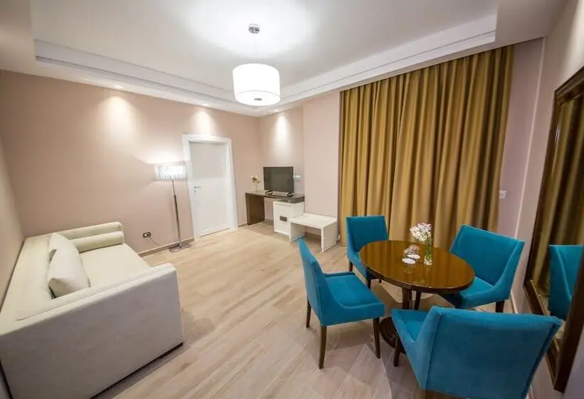 Deluxe Suite Sea View, Sole Luna