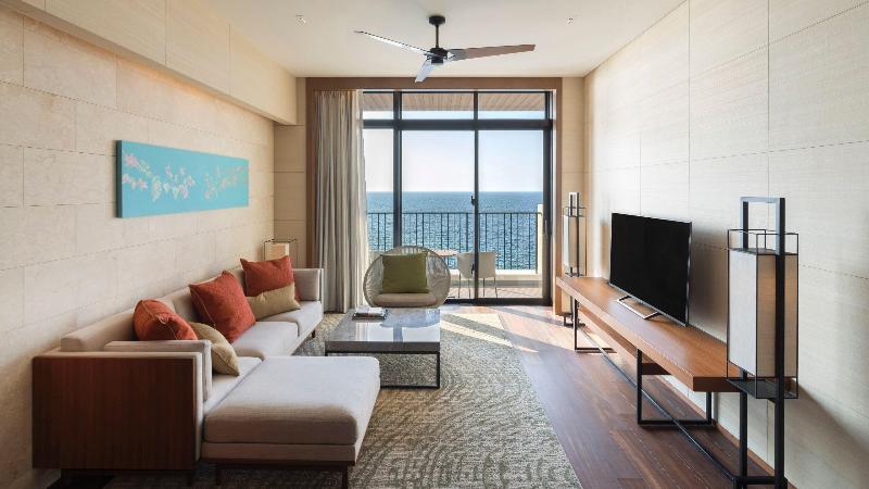سوییت, Hyatt Regency Seragaki Island Okinawa