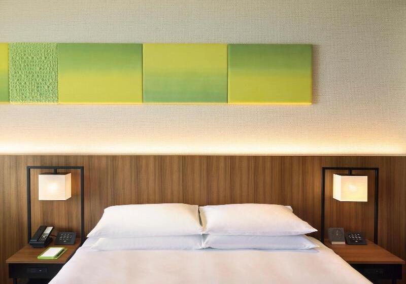 اتاق استاندارد با تخت بزرگ, Hyatt Regency Seragaki Island Okinawa