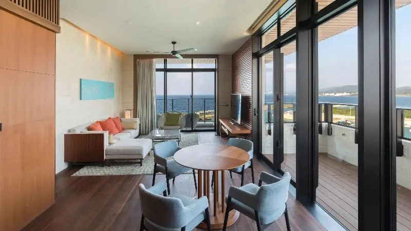 スイート, Hyatt Regency Seragaki Island Okinawa