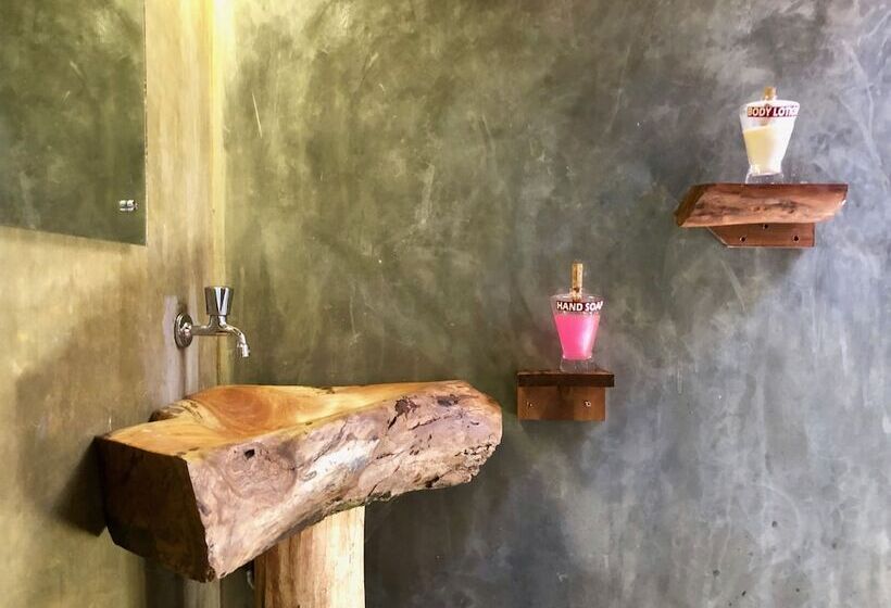 בונגלו משפחתי, Wind Blend Kite Resort