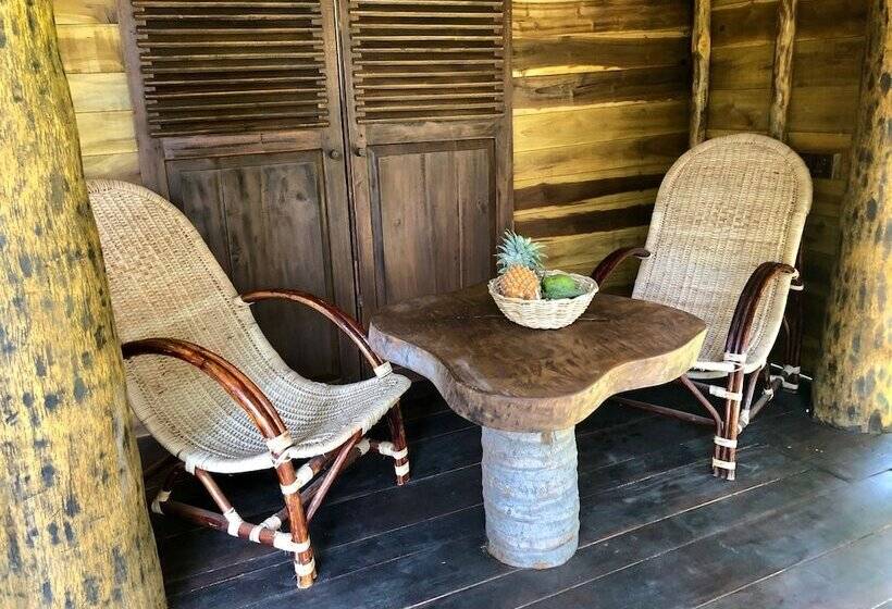 בונגלו משפחתי, Wind Blend Kite Resort