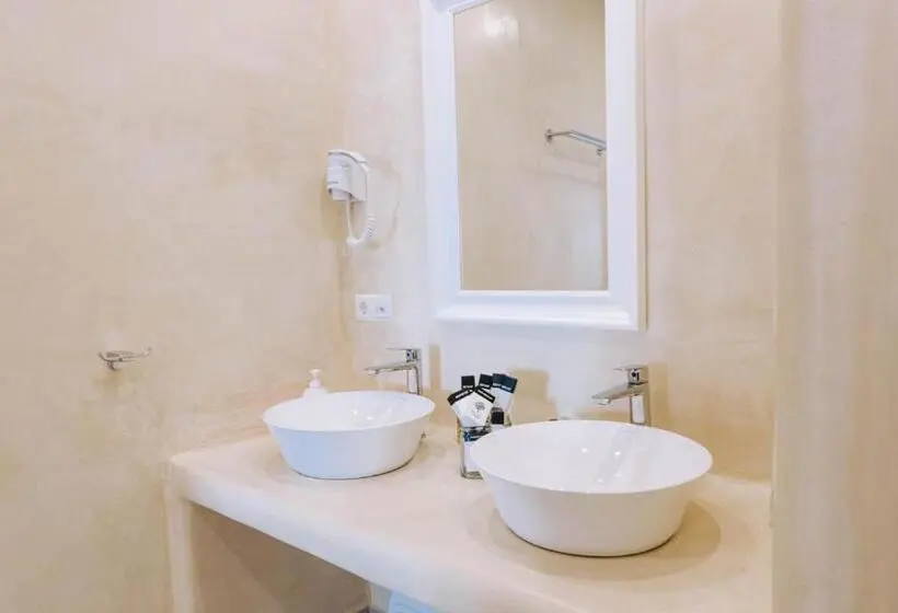 エコノミールーム, Hotiday Room Collection   Naxos