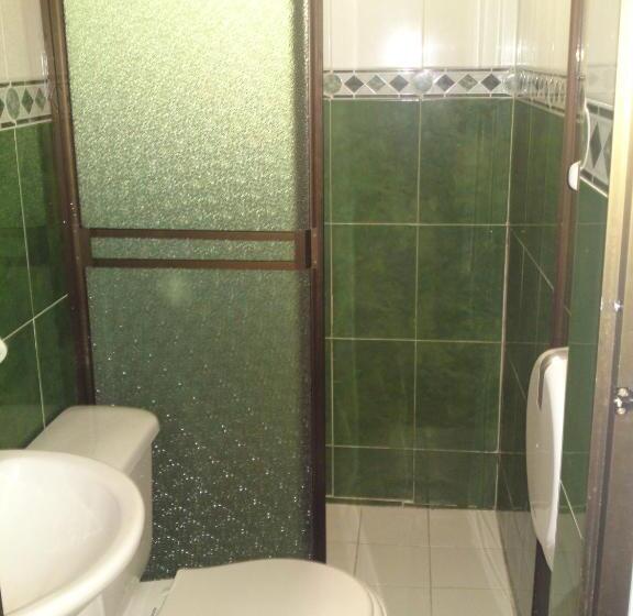 Standart Oda, Manila Plaza