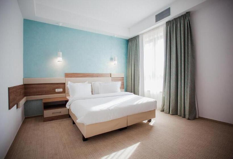 חדר סטנדרט, Tci Social Club