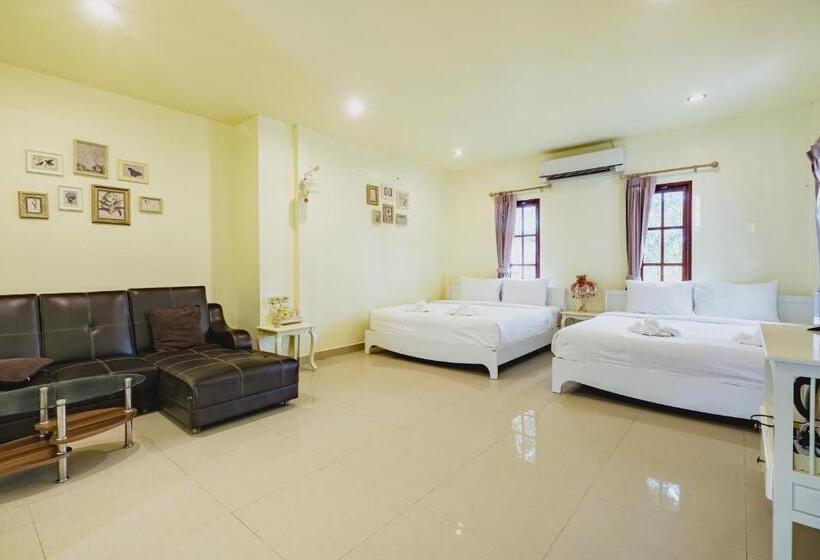 غرفة ديلوكس رباعية, Sakarin Valley Resort