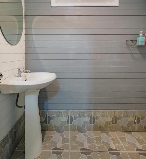 غرفة قياسية رباعية, Sakarin Valley Resort