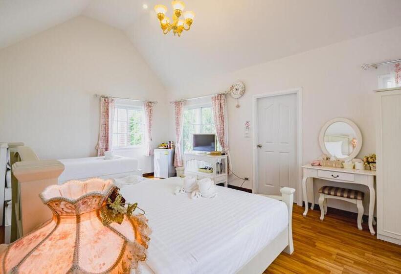 غرفة قياسية رباعية, Sakarin Valley Resort