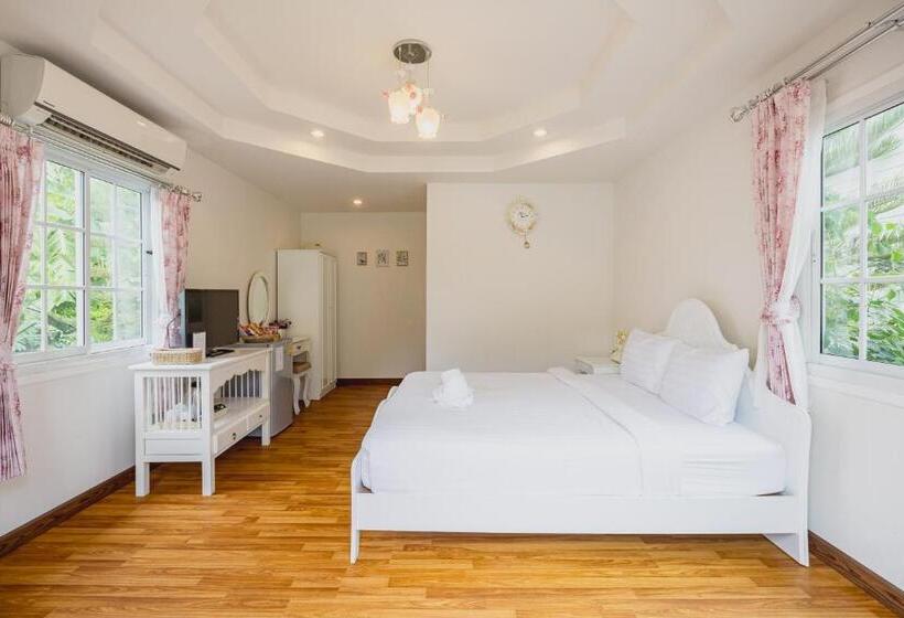 غرفة قياسية مطلّة علي حمام السباحة, Sakarin Valley Resort