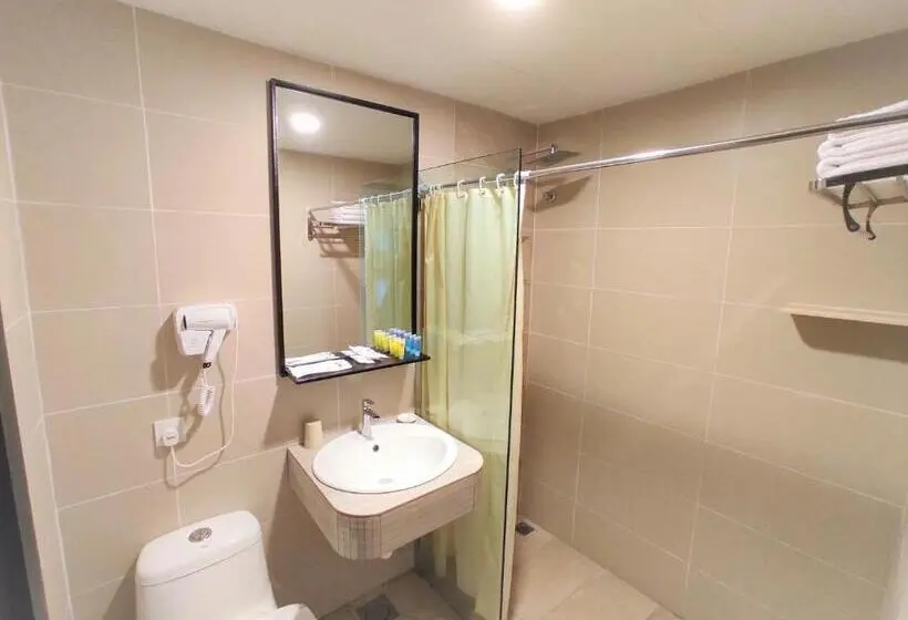 Üç Kişilik Standart Oda, Apple Suites