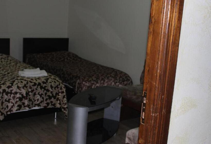 اتاق اکونومی, Cattaleya