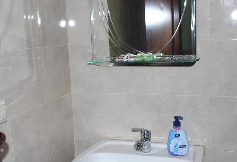 اتاق اکونومی, Cattaleya