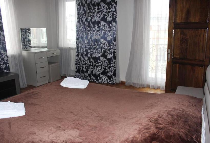 اتاق استاندارد چهار تخته, Cattaleya