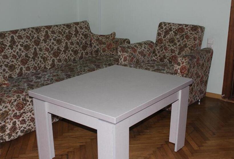 اتاق استاندارد چهار تخته, Cattaleya