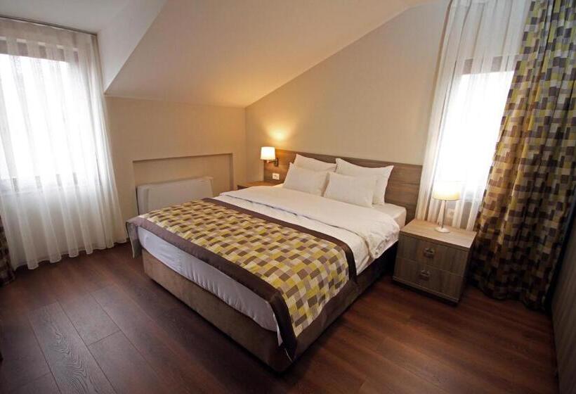 سوییت لوکس, Ciflik Winery