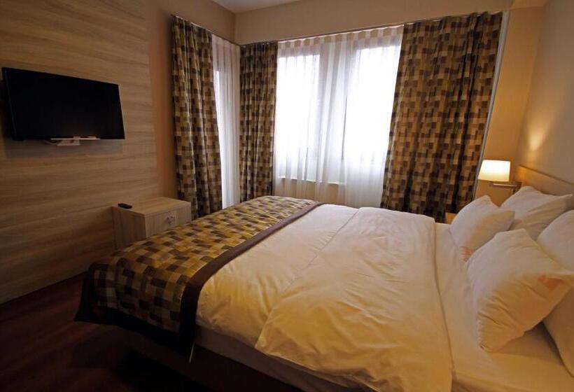 استودیوی لوکس, Ciflik Winery