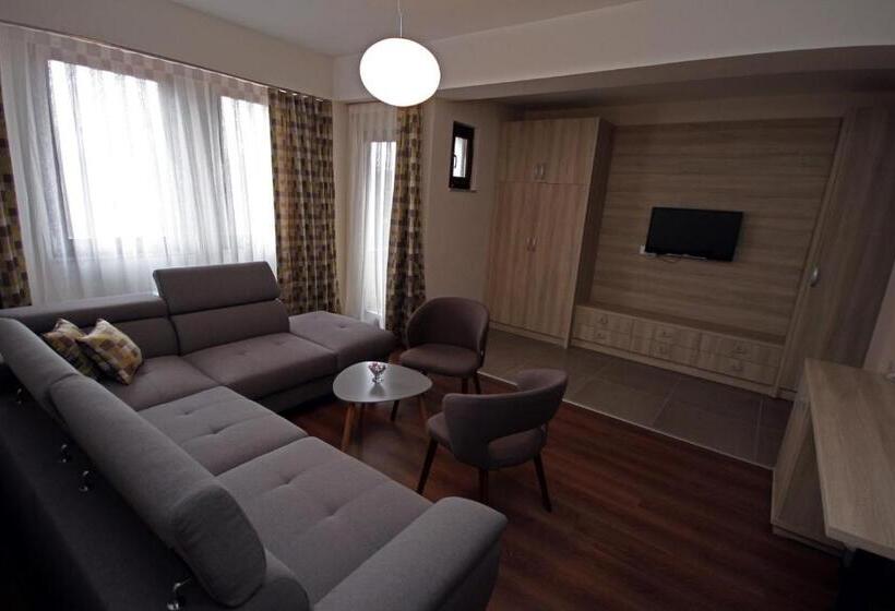 استودیوی لوکس, Ciflik Winery